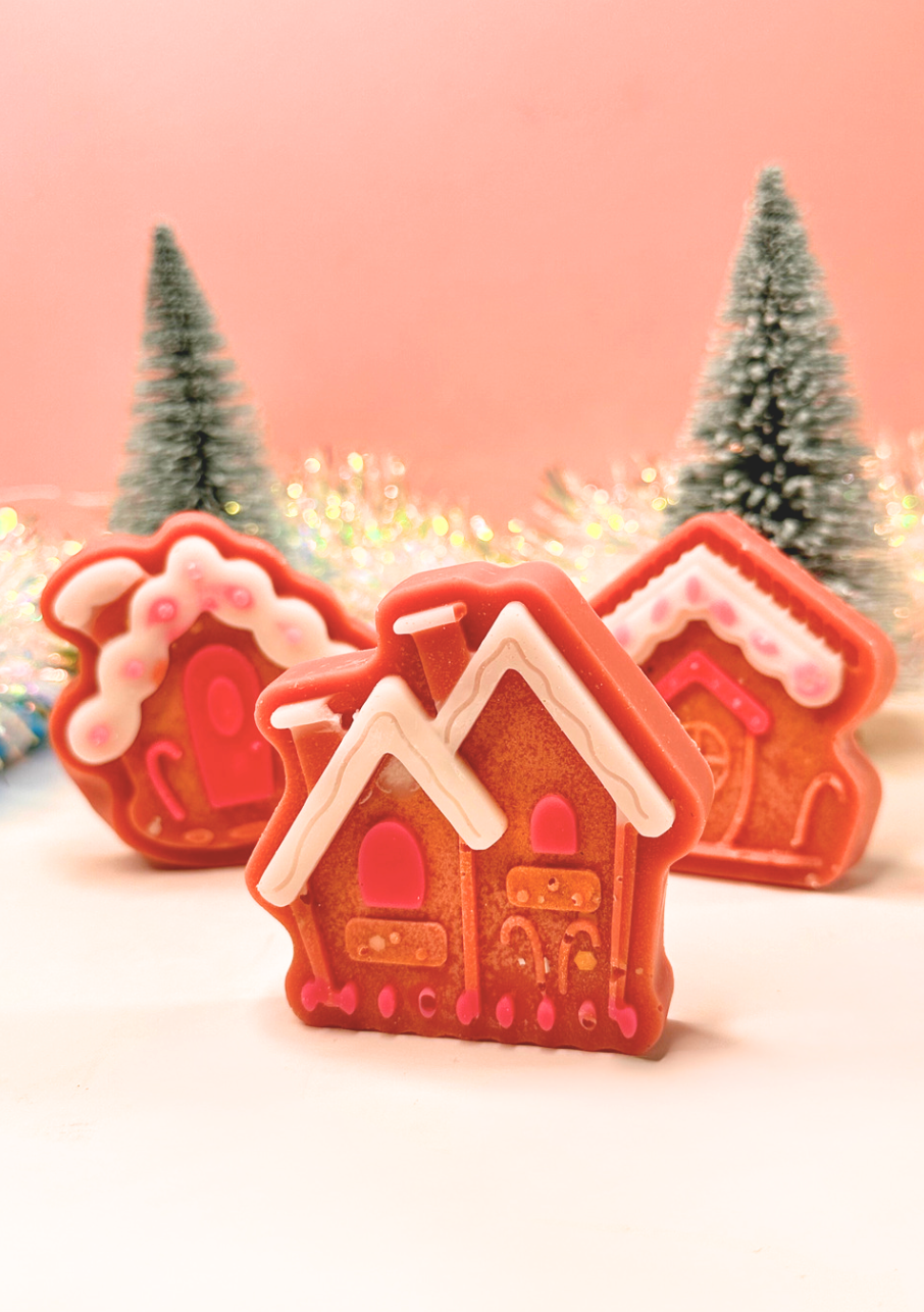 Gingerbread Village - Warm Gingerbread Fragranced House Wax Melt