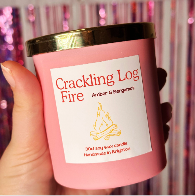 Crackling Log Fire - Premium Soy Wax Lidded candle - Amber & Bergamot