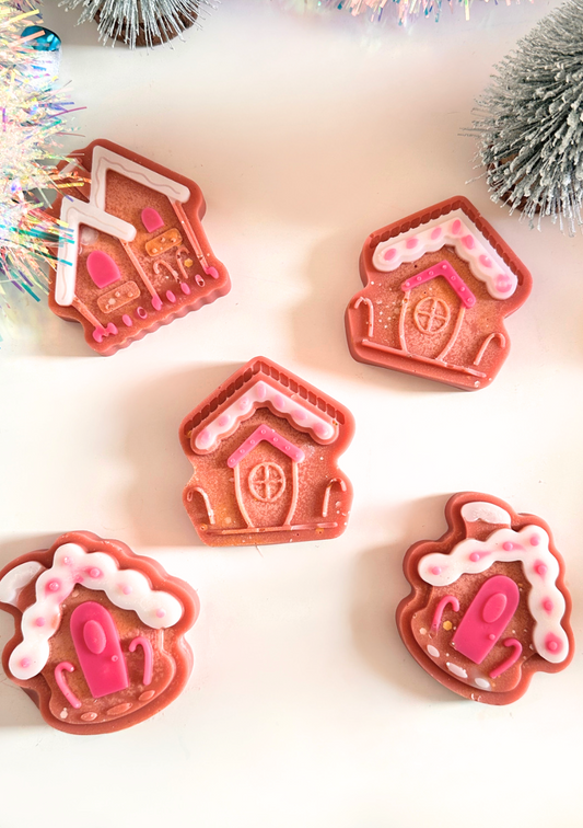 Gingerbread Village - Warm Gingerbread Fragranced House Wax Melt