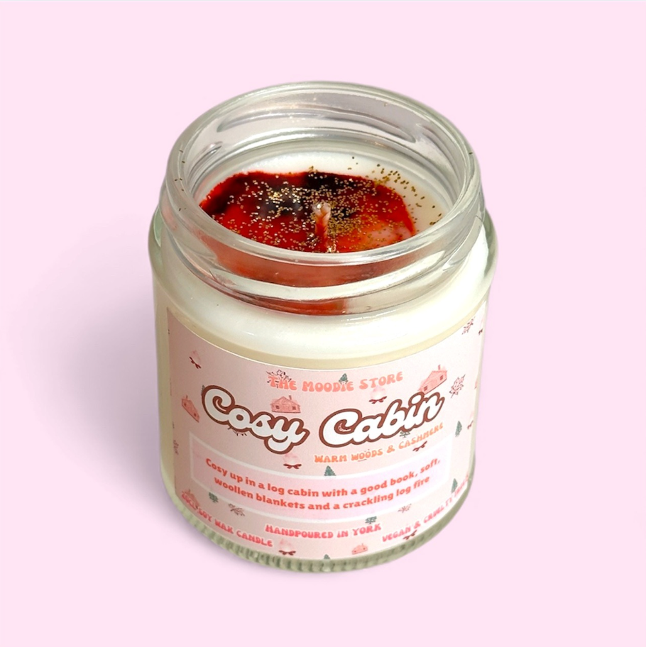 Cosy Cabin Jar Candle - Warm Woods & Cashmere Fragranced Vegan Soy Wax Candle