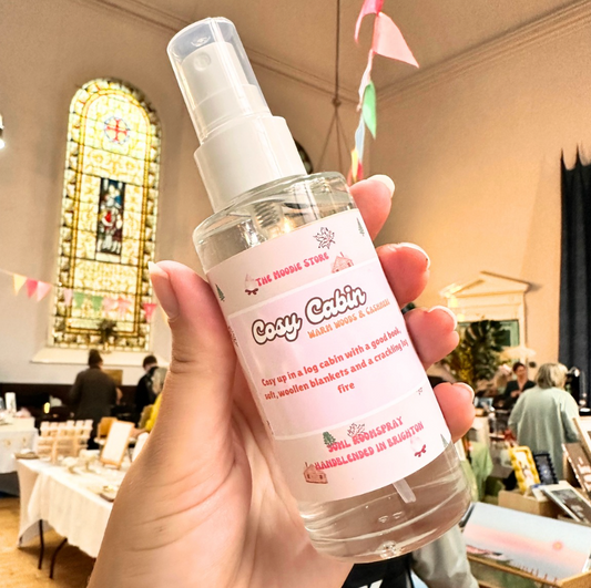 Cosy Cabin - Warm Woods & Cashmere Fragranced Room perfume