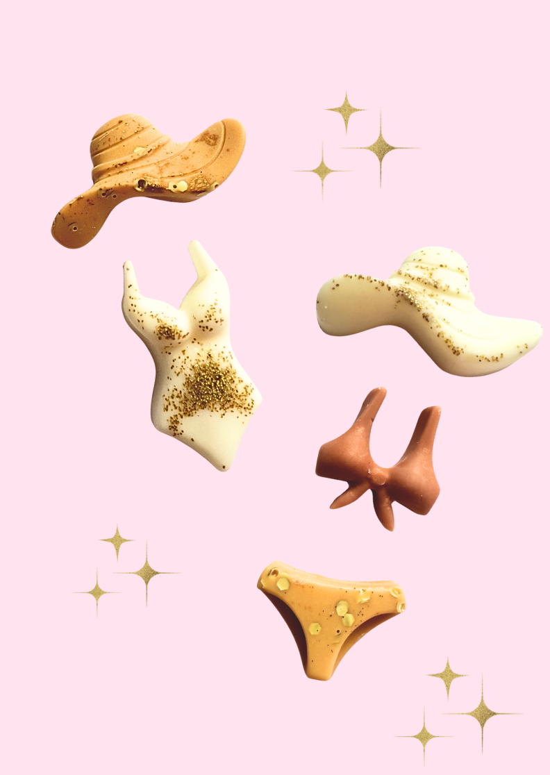 Bikini Babe - Pistachio, Almond & Salted Caramel fragranced wax melt shapes